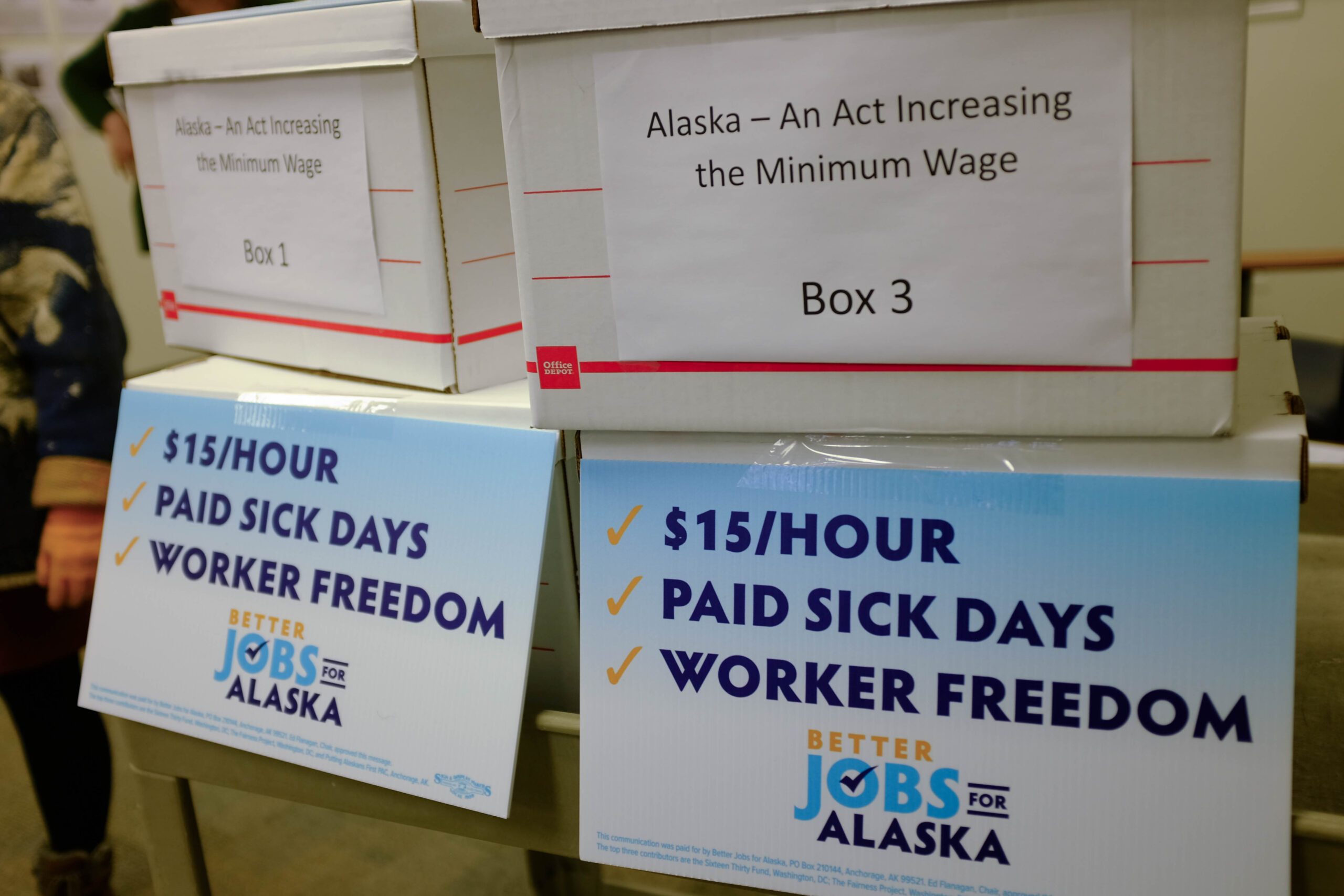 A 15 minimum wage, paid sick leave step toward 2024 ballot The