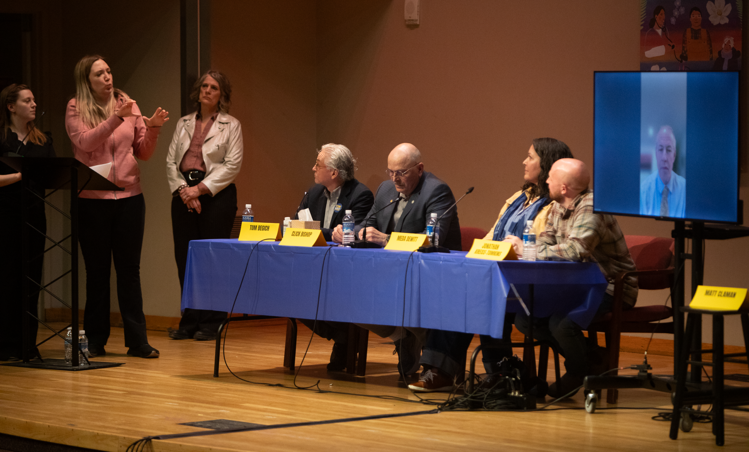 Like-minded candidates for Alaska’s governor meet in pro-Medicaid forum